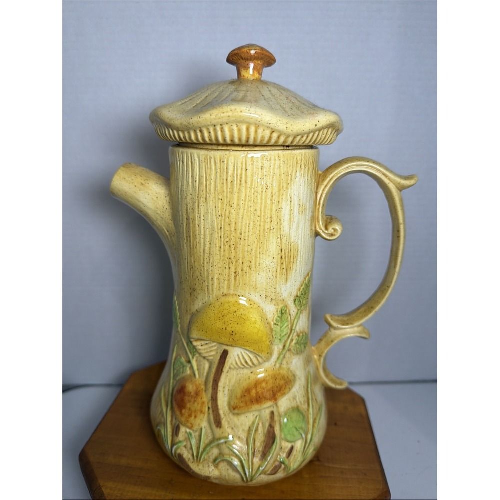 Vintage Studio Pottery Mushroom Pitcher w/ Lid‎ Mustard Yellow Stoneware 1970s